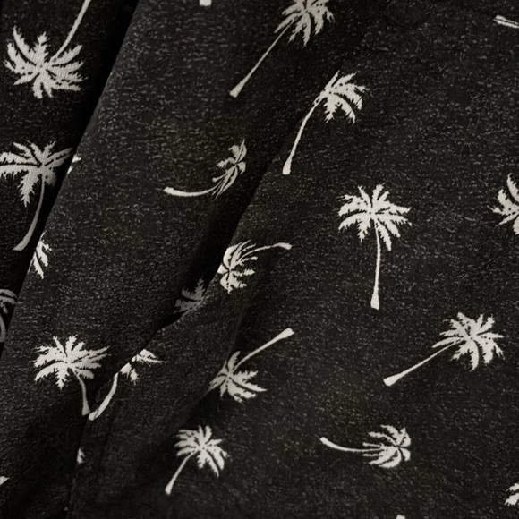 Women’s LuLaRoe Hooded Long Sleeve Top, XL, Palm Trees, Gray - Picture 4 of 6